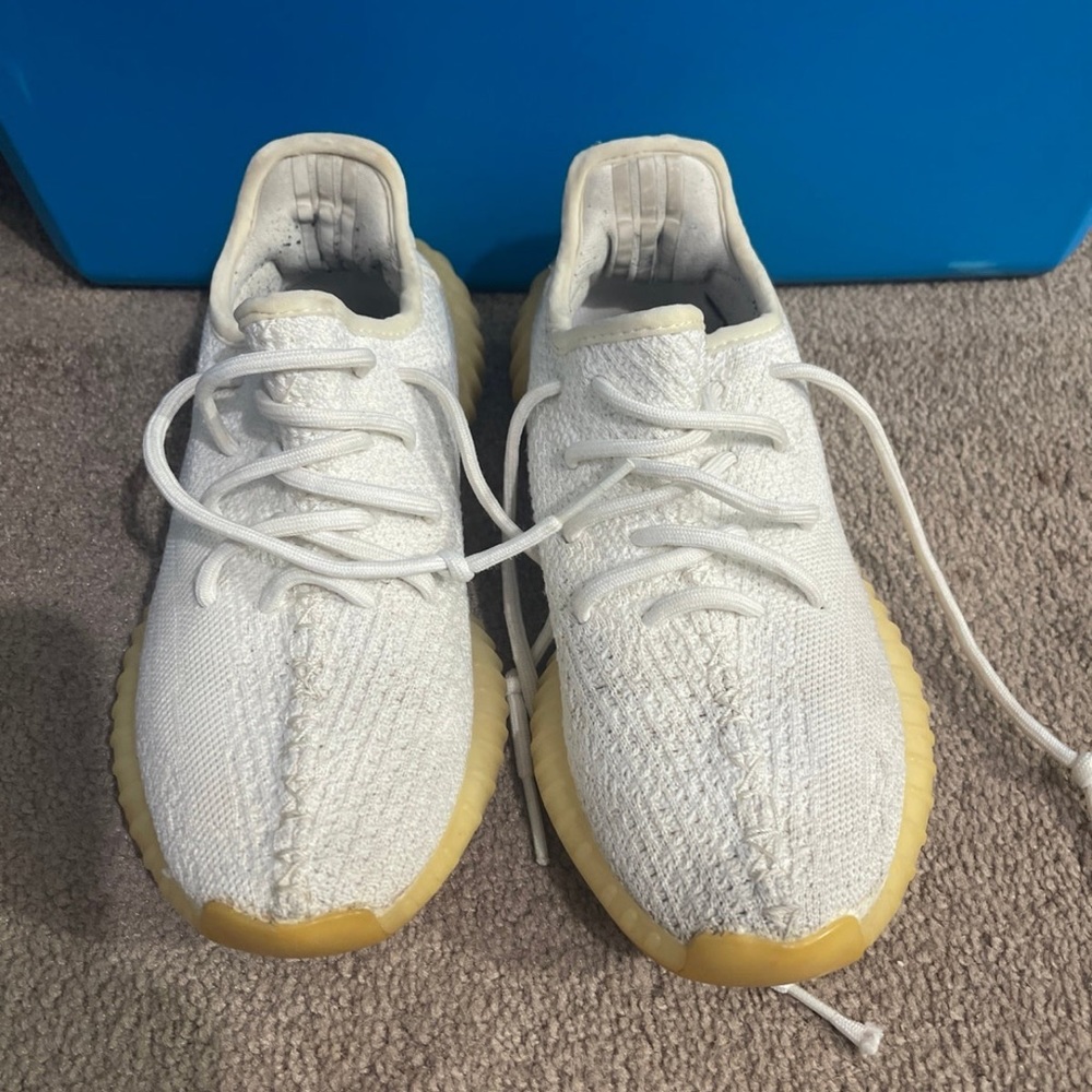 Yeezy adidas Boost 350 V2in cream white